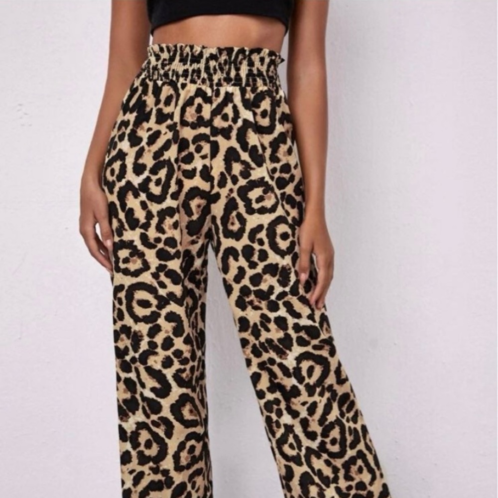 Women’s High-Waisted Leopard Print Pants
